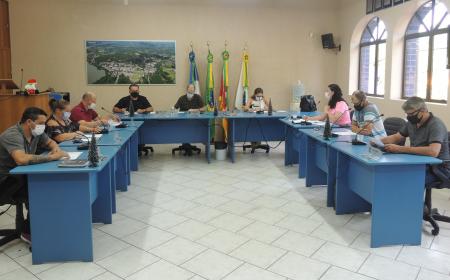 Vereadores se encontram extraordinariamente com um único projeto em pauta