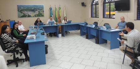 Encontro da CCJ acontece com um Projeto em pauta